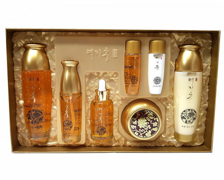 Yazihu Gold Skin Care¶Набор для лица с золотом