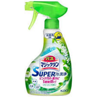 Kao Magiclean Super Clean Спрей-пенка для ванной комнаты с ароматом зелени 350 мл